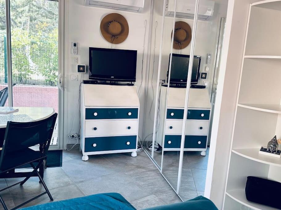 Moderne Mini Maison Lézignan-Corbières Zewnętrze zdjęcie